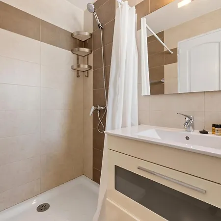 Lägenhet Arena Tías